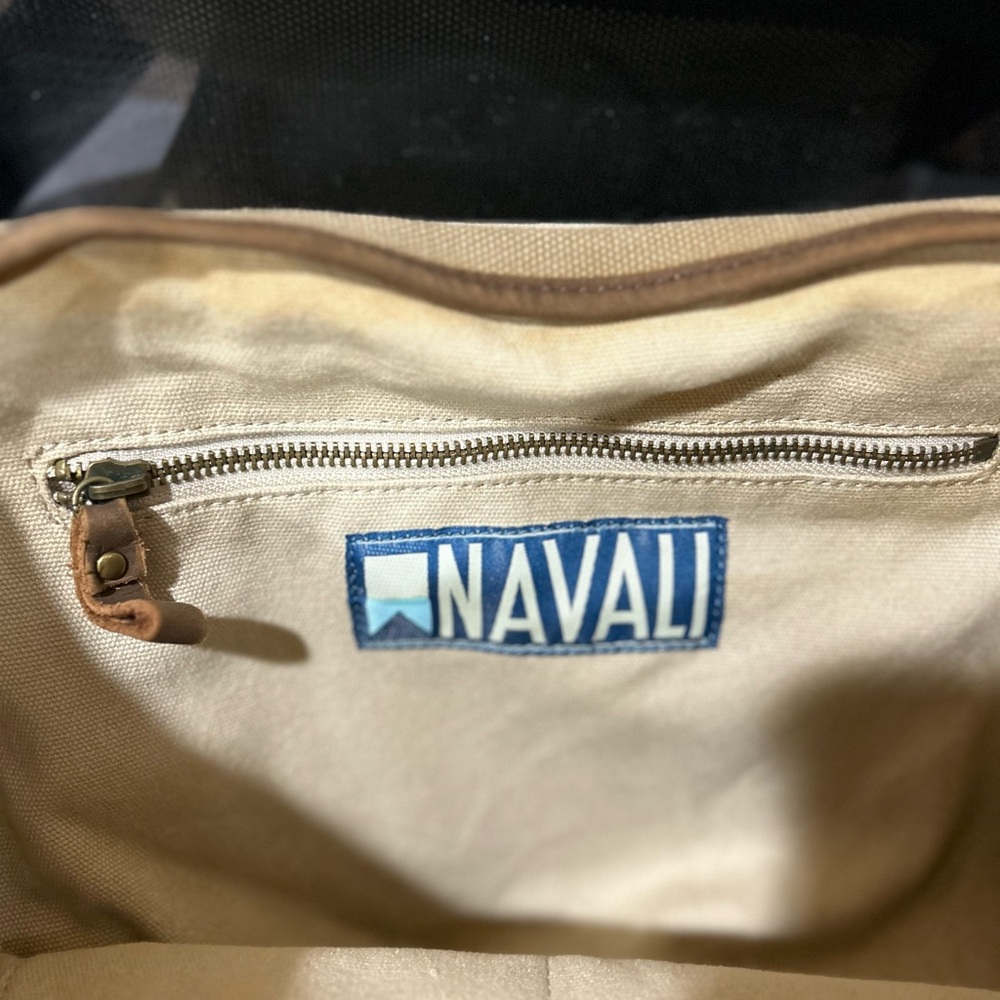 Navali rustic messenger bag - Picture 7 of 14